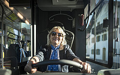busfahrerin-im-mvv-regionalbus