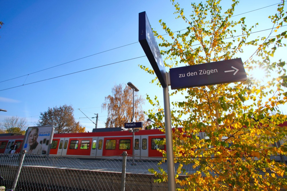 Bahnhof Perlach MVV