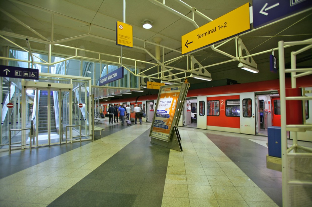 Bahnhof Flughafen München MVV